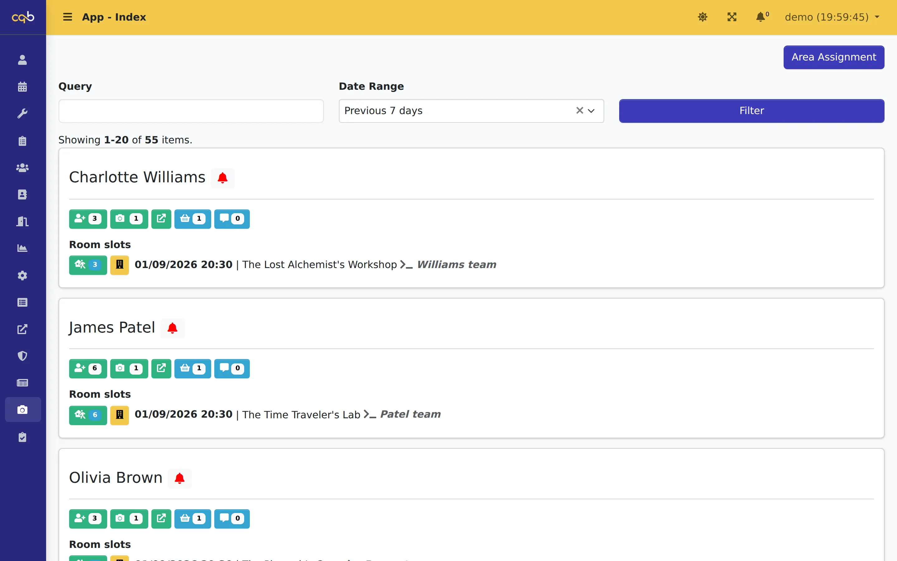 Photo Webapp listing recent teams with player, photo and shop counts